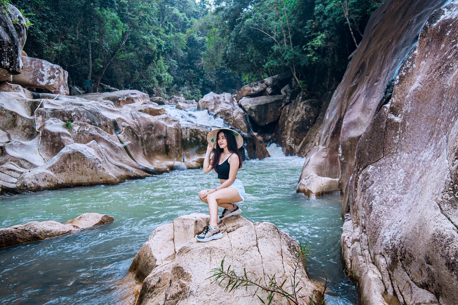 Khám phá địa điểm du lịch thác Ba Hồ Nha Trang